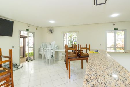 Apartamento à venda com 54m², 2 quartos e 1 vaga Apartamento à venda com 54m², 2 quartos e 1 vagaÁrea comum - Salão de festas