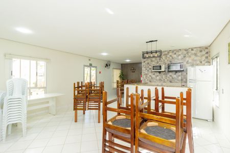 Apartamento à venda com 54m², 2 quartos e 1 vaga Apartamento à venda com 54m², 2 quartos e 1 vagaÁrea comum - Salão de festas
