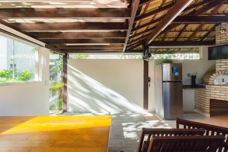Apartamento à venda com 54m², 2 quartos e 1 vaga Apartamento à venda com 54m², 2 quartos e 1 vagaÁrea comum - Churrasqueira