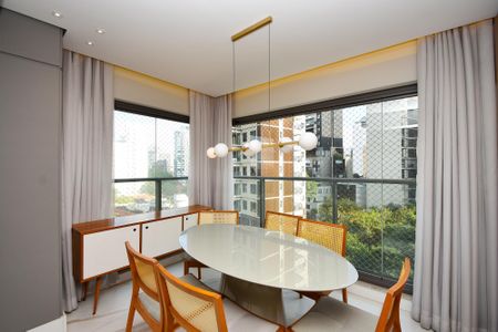 Apartamento para alugar com 70m², 2 quartos e 1 vagasala de jantar
