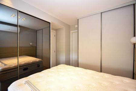 Apartamento para alugar com 70m², 2 quartos e 1 vagaquarto 2