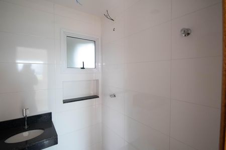 Apartamento para alugar com 39m², 2 quartos e sem vaga Apartamento para alugar com 39m², 2 quartos e sem vagaBanheiro