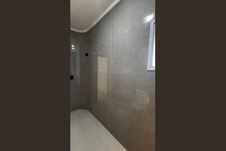 Apartamento à venda com 134m², 2 quartos e 2 vagas Apartamento à venda com 134m², 2 quartos e 2 vagasBanheiro da Suíte