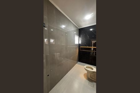Apartamento à venda com 134m², 2 quartos e 2 vagas Apartamento à venda com 134m², 2 quartos e 2 vagasBanheiro da Suíte