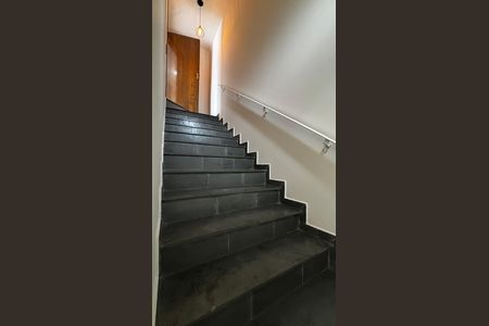 Escada de apartamento à venda com 2 quartos, 134m² em Vila Leopoldina, Santo André