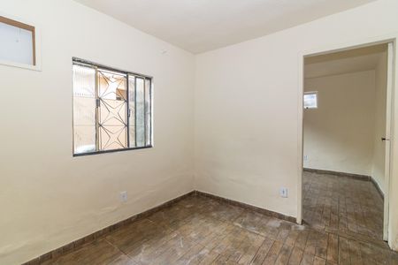 Quarto 1 de casa para alugar com 2 quartos, 32m² em Padre Miguel, Rio de Janeiro