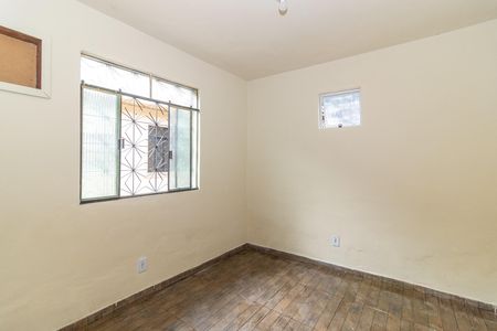 Casa para alugar com 32m², 2 quartos e sem vaga Casa para alugar com 32m², 2 quartos e sem vagaQuarto 2