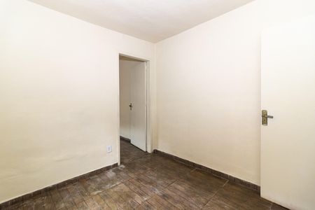 Quarto 1 de casa para alugar com 2 quartos, 32m² em Padre Miguel, Rio de Janeiro