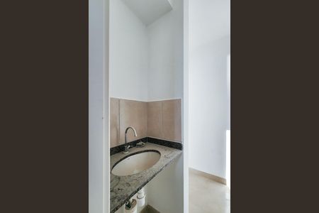 Apartamento à venda com 45m², 2 quartos e sem vaga Apartamento à venda com 45m², 2 quartos e sem vagaBanheiro