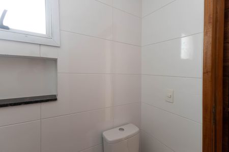 Apartamento para alugar com 48m², 3 quartos e sem vaga Apartamento para alugar com 48m², 3 quartos e sem vagaBanheiro social