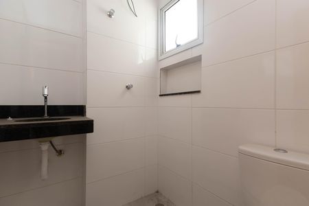 Apartamento para alugar com 48m², 3 quartos e sem vaga Apartamento para alugar com 48m², 3 quartos e sem vagaBanheiro social