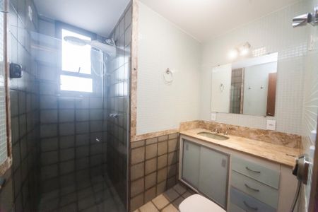 Apartamento à venda com 103m², 3 quartos e 2 vagas Apartamento à venda com 103m², 3 quartos e 2 vagasBanheiro Social
