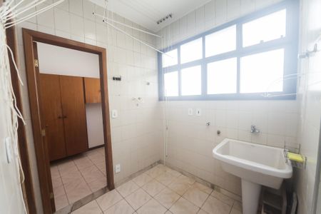 Apartamento à venda com 103m², 3 quartos e 2 vagas Apartamento à venda com 103m², 3 quartos e 2 vagasÁrea de Serviço