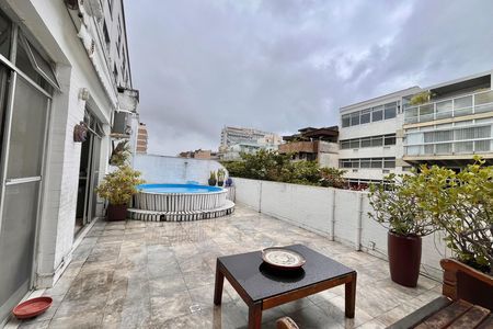 Apartamento à venda com 248m², 3 quartos e 2 vagas Apartamento à venda com 248m², 3 quartos e 2 vagasCobertura