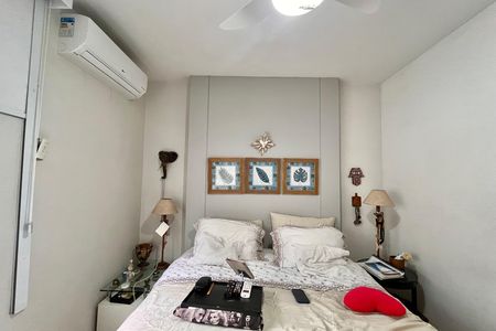 Apartamento à venda com 248m², 3 quartos e 2 vagas Apartamento à venda com 248m², 3 quartos e 2 vagasSuite