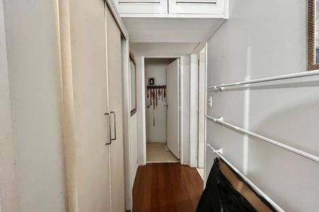 Apartamento à venda com 248m², 3 quartos e 2 vagas Apartamento à venda com 248m², 3 quartos e 2 vagasSuite