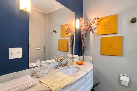 Apartamento à venda com 248m², 3 quartos e 2 vagas Apartamento à venda com 248m², 3 quartos e 2 vagasLavabo