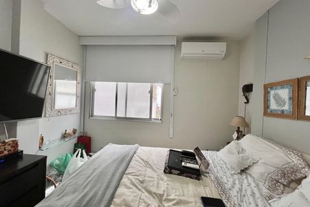Apartamento à venda com 248m², 3 quartos e 2 vagas Apartamento à venda com 248m², 3 quartos e 2 vagasSuite