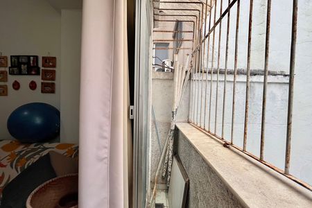 Apartamento à venda com 248m², 3 quartos e 2 vagas Apartamento à venda com 248m², 3 quartos e 2 vagasQuarto 1