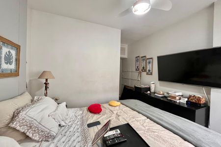 Apartamento à venda com 248m², 3 quartos e 2 vagas Apartamento à venda com 248m², 3 quartos e 2 vagasSuite