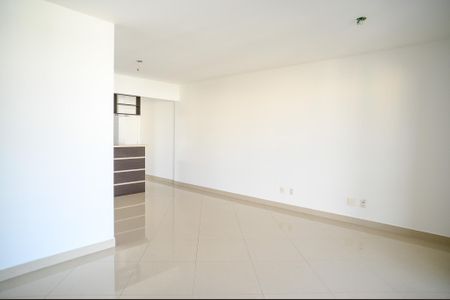 Sala de apartamento para alugar com 2 quartos, 85m² em Vila Vermelha, São Paulo