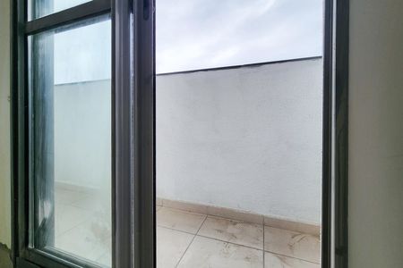 Apartamento à venda com 45m², 2 quartos e sem vaga Apartamento à venda com 45m², 2 quartos e sem vagaVaranda