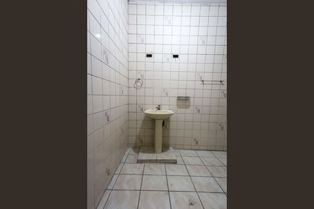 Casa para alugar com 80m², 2 quartos e sem vaga Casa para alugar com 80m², 2 quartos e sem vagaBanheiro