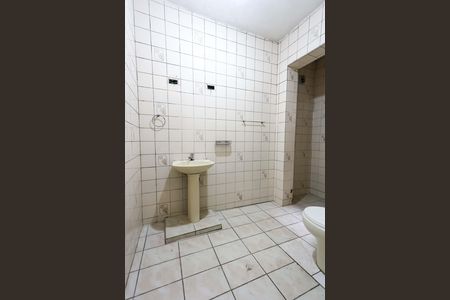 Casa para alugar com 80m², 2 quartos e sem vaga Casa para alugar com 80m², 2 quartos e sem vagaBanheiro