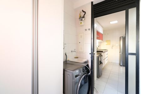 Apartamento para alugar com 98m², 2 quartos e 2 vagasCozinha e Área de Serviço