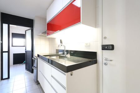 Apartamento para alugar com 98m², 2 quartos e 2 vagasCozinha e Área de Serviço