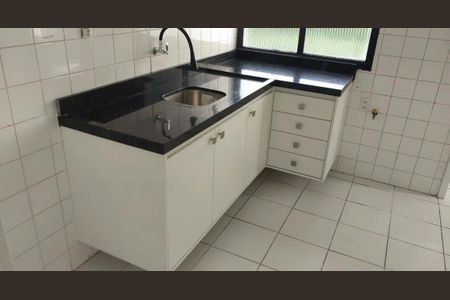 Apartamento para alugar com 110m², 4 quartos e 2 vagas Apartamento para alugar com 110m², 4 quartos e 2 vagasCozinha