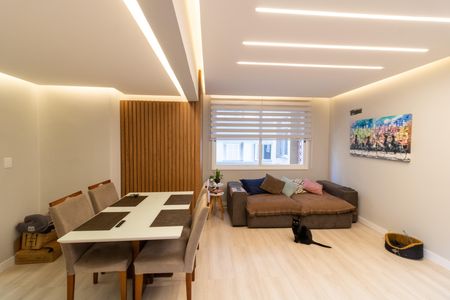 Apartamento à venda com 121m², 3 quartos e 1 vaga Apartamento à venda com 121m², 3 quartos e 1 vagaSala