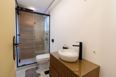 Apartamento à venda com 121m², 3 quartos e 1 vaga Apartamento à venda com 121m², 3 quartos e 1 vagaBanheiro