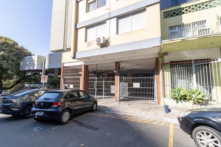 Apartamento à venda com 121m², 3 quartos e 1 vaga Apartamento à venda com 121m², 3 quartos e 1 vagaFachada