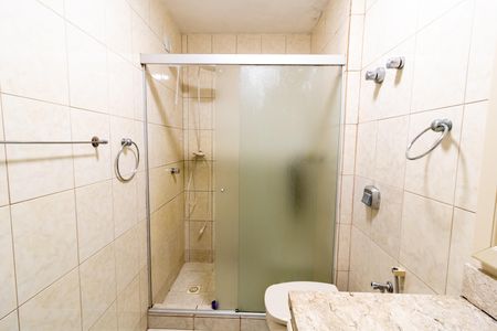 Apartamento à venda com 121m², 3 quartos e 1 vaga Apartamento à venda com 121m², 3 quartos e 1 vagaBanheiro 2