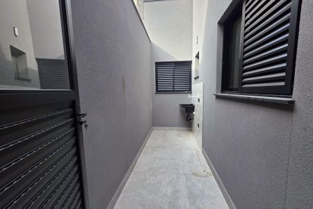 Casa à venda com 150m², 3 quartos e 2 vagas Casa à venda com 150m², 3 quartos e 2 vagasÁrea de Serviço