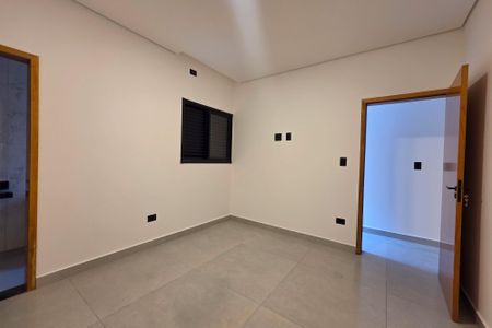 Casa à venda com 150m², 3 quartos e 2 vagas Casa à venda com 150m², 3 quartos e 2 vagasSuíte