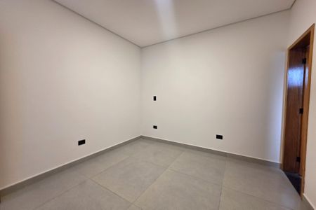 Casa à venda com 150m², 3 quartos e 2 vagas Casa à venda com 150m², 3 quartos e 2 vagasSuíte
