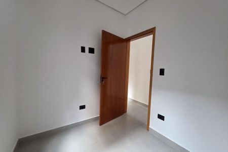 Casa à venda com 150m², 3 quartos e 2 vagas Casa à venda com 150m², 3 quartos e 2 vagasQuarto