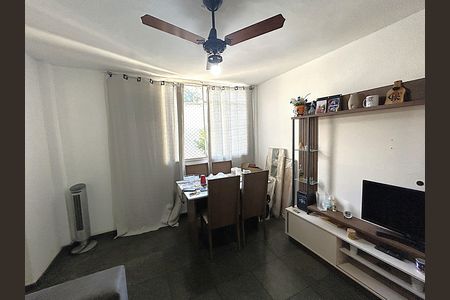 Apartamento para alugar com 55m², 2 quartos e 1 vagaSala