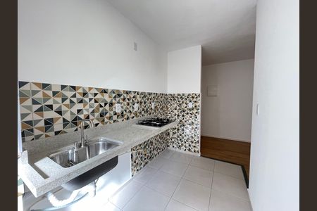 Apartamento à venda com 41m², 2 quartos e 1 vaga Apartamento à venda com 41m², 2 quartos e 1 vagaCozinha e Área de Serviço