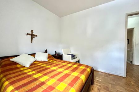 Casa à venda com 135m², 3 quartos e 2 vagasSuite