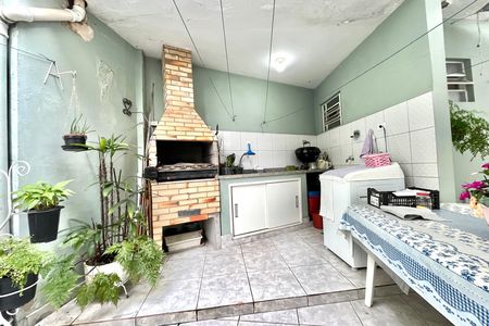 Casa à venda com 135m², 3 quartos e 2 vagasChurrasqueira