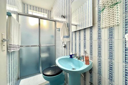 Casa à venda com 135m², 3 quartos e 2 vagasBanheiro da Suíte