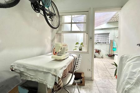 Casa à venda com 135m², 3 quartos e 2 vagasQuarto de Serviço