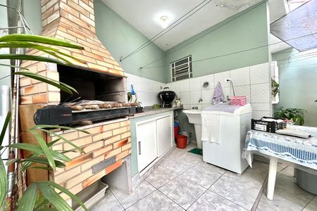 Casa à venda com 135m², 3 quartos e 2 vagasChurrasqueira