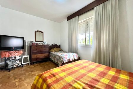 Casa à venda com 135m², 3 quartos e 2 vagasSuite