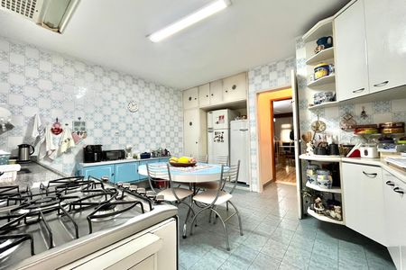 Casa à venda com 135m², 3 quartos e 2 vagasCozinha