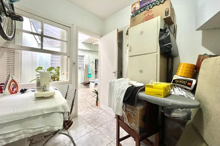 Casa à venda com 135m², 3 quartos e 2 vagasQuarto de Serviço