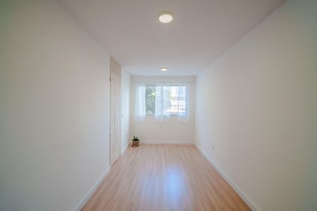 Apartamento à venda com 41m², 2 quartos e 1 vaga Apartamento à venda com 41m², 2 quartos e 1 vagaSala